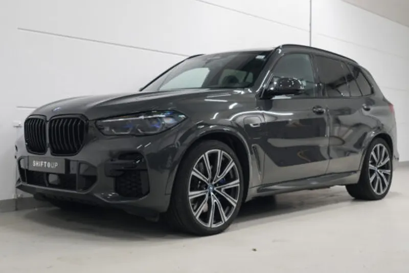 BMW X5 (2022)