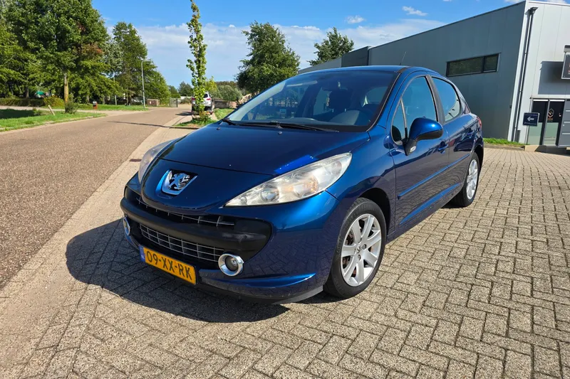 Peugeot 207 (2007)