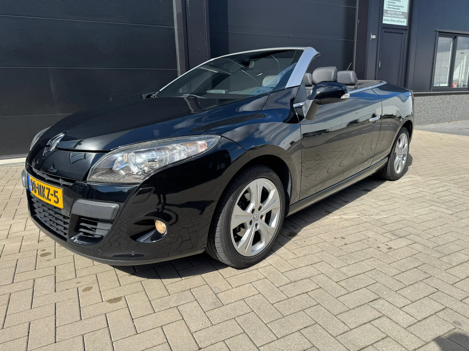 Renault Mégane (2010) — foto 1