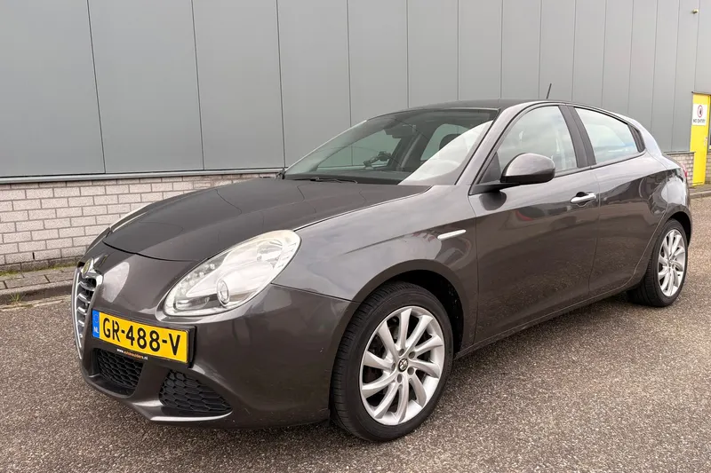 Alfa Romeo Giulietta (2012)