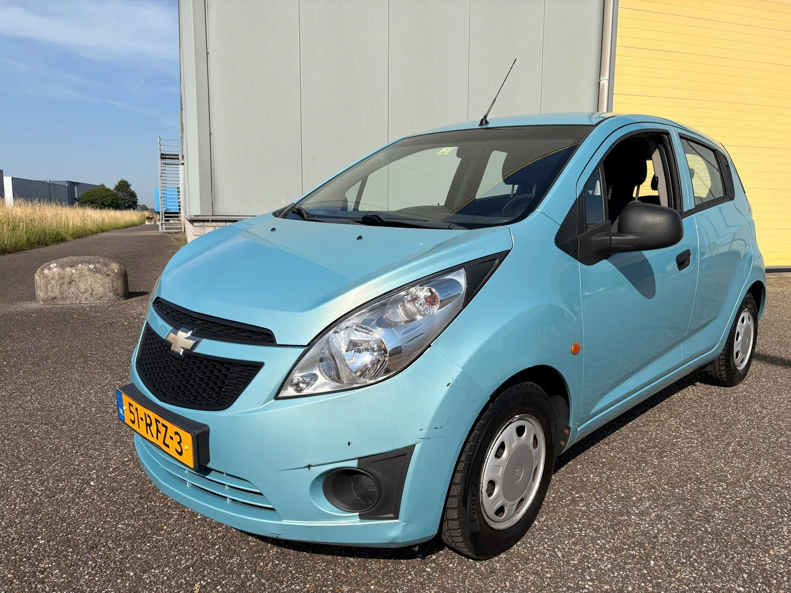 Chevrolet Spark (2011) — foto 1
