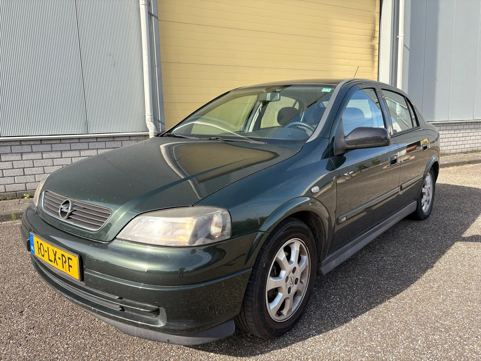Opel Astra (2003) — foto 1