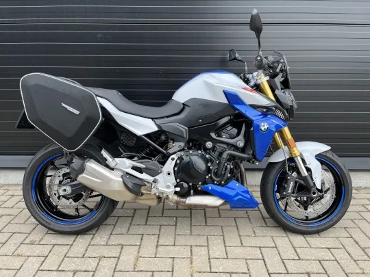 BMW F 900 R (2023) — foto 1
