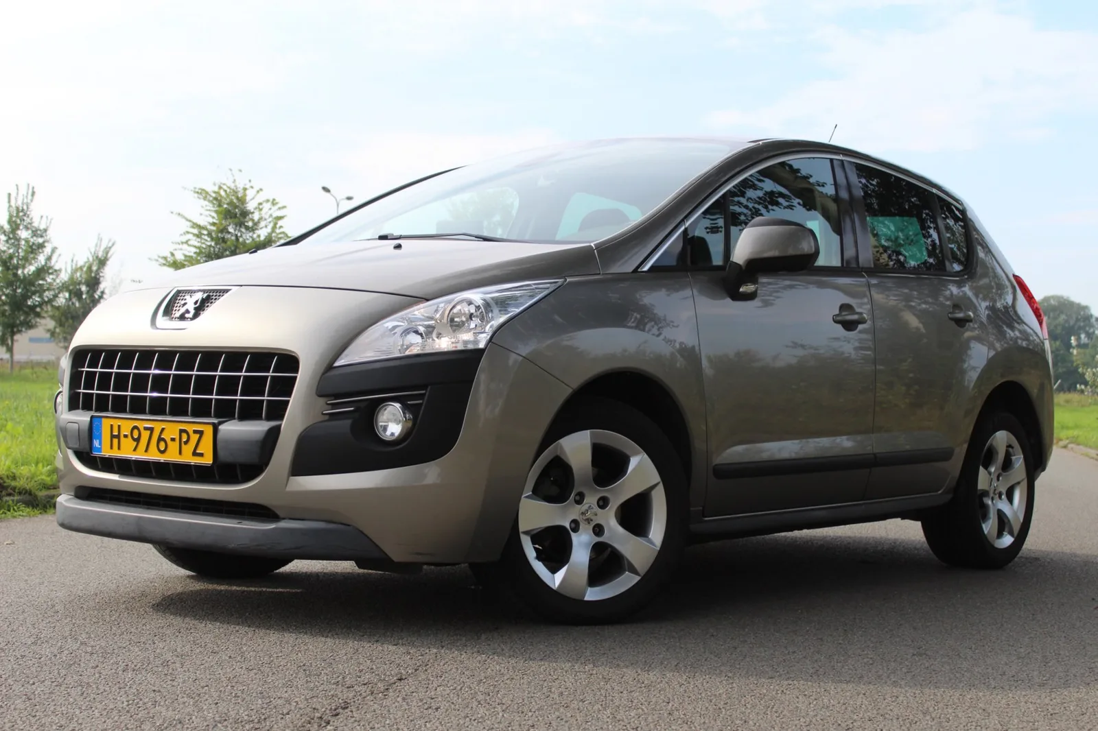 Peugeot 3008 (2013) — foto 1