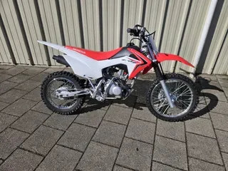 Honda CRF125F (2017) — foto 1
