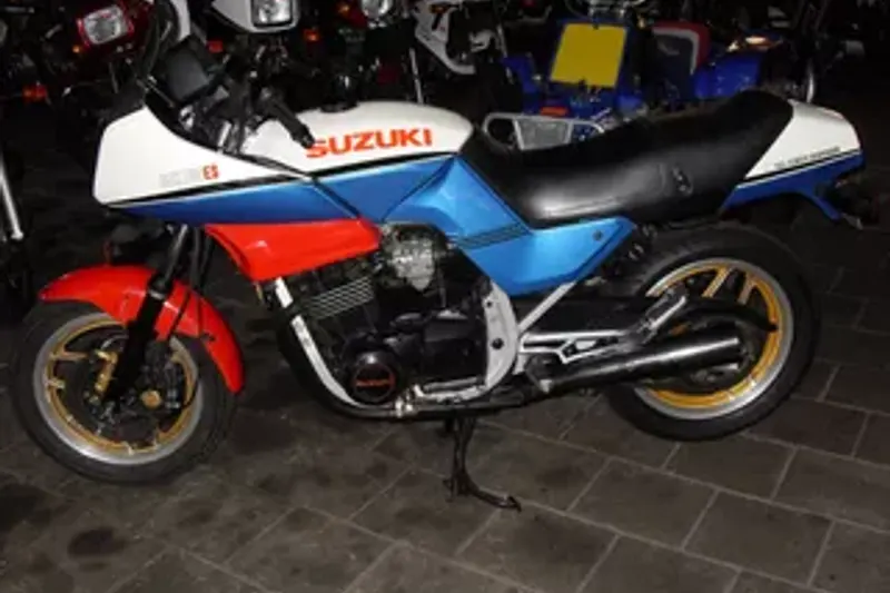 Suzuki GSX 750 ES (1986)
