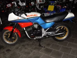 Suzuki GSX 750 ES (1986) — foto 1