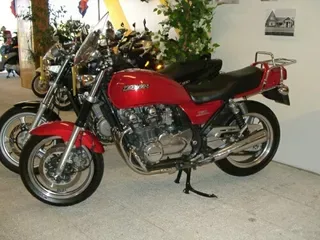 Kawasaki Zephyr 750 (1992) — foto 1