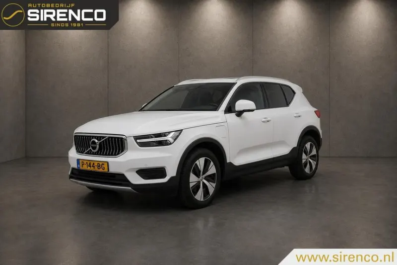 Volvo XC40 (2022)