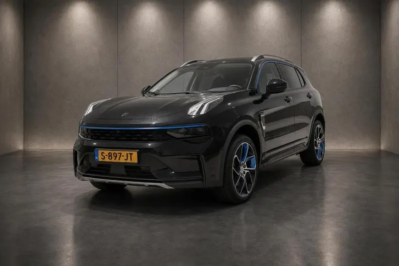 Lynk & Co 01 (2023)