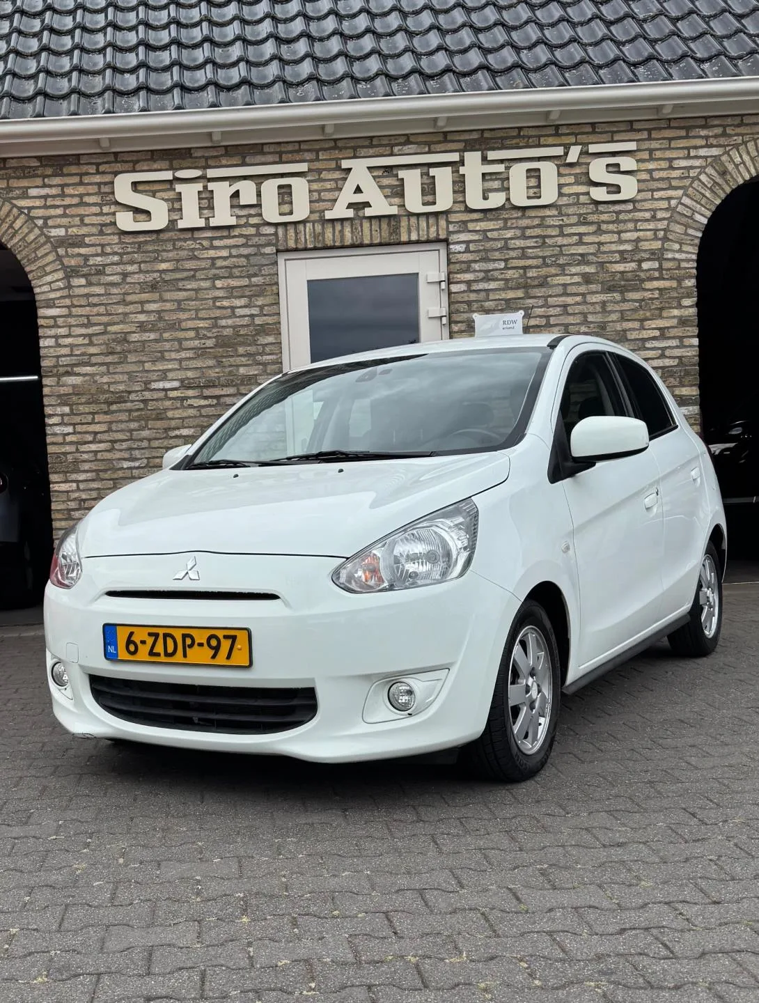 Mitsubishi Space Star (2015) — foto 1