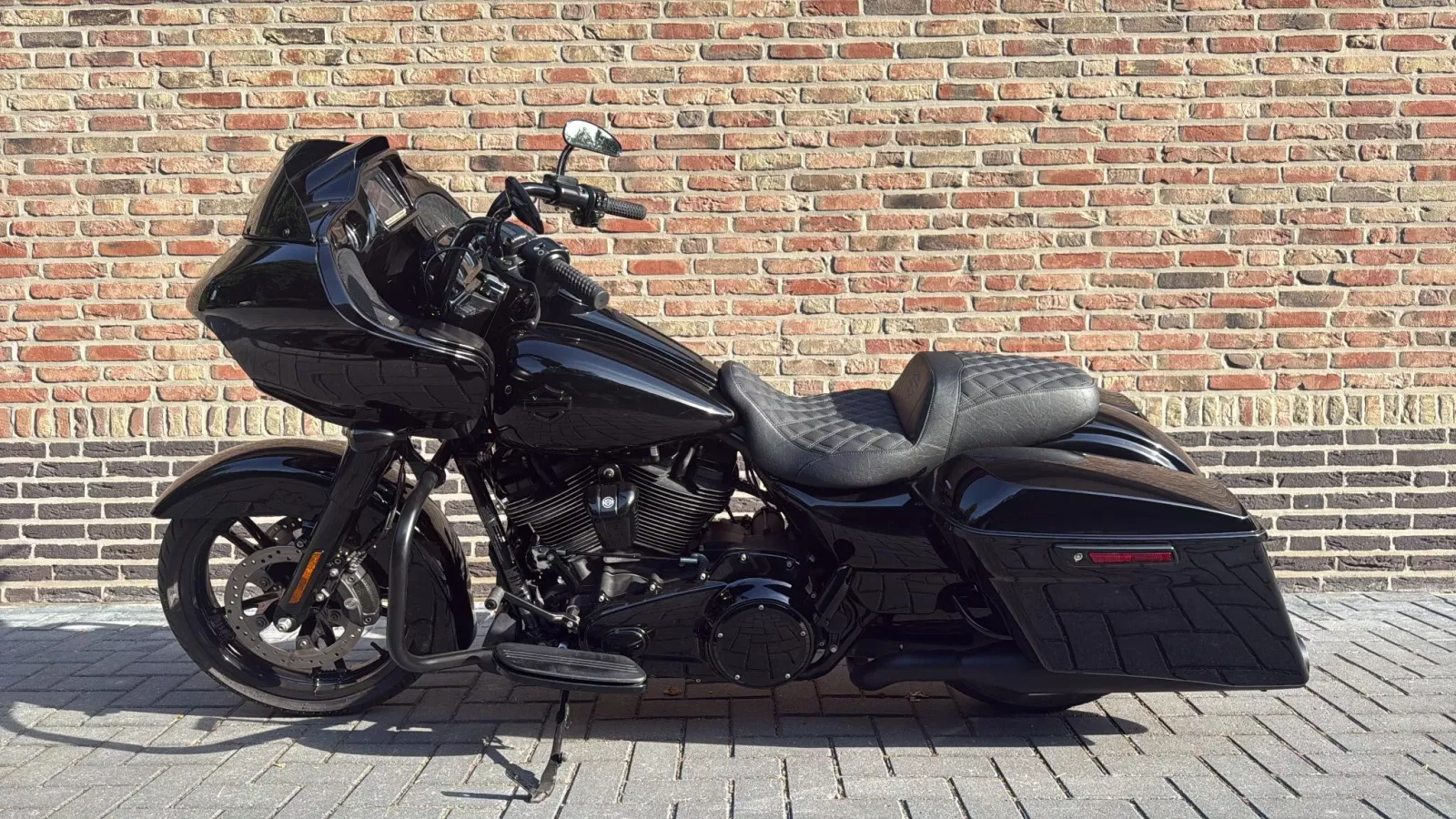 Harley-Davidson CVO Road Glide (2020) — foto 1