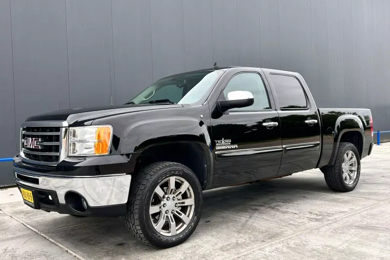 GMC Sierra (2013)