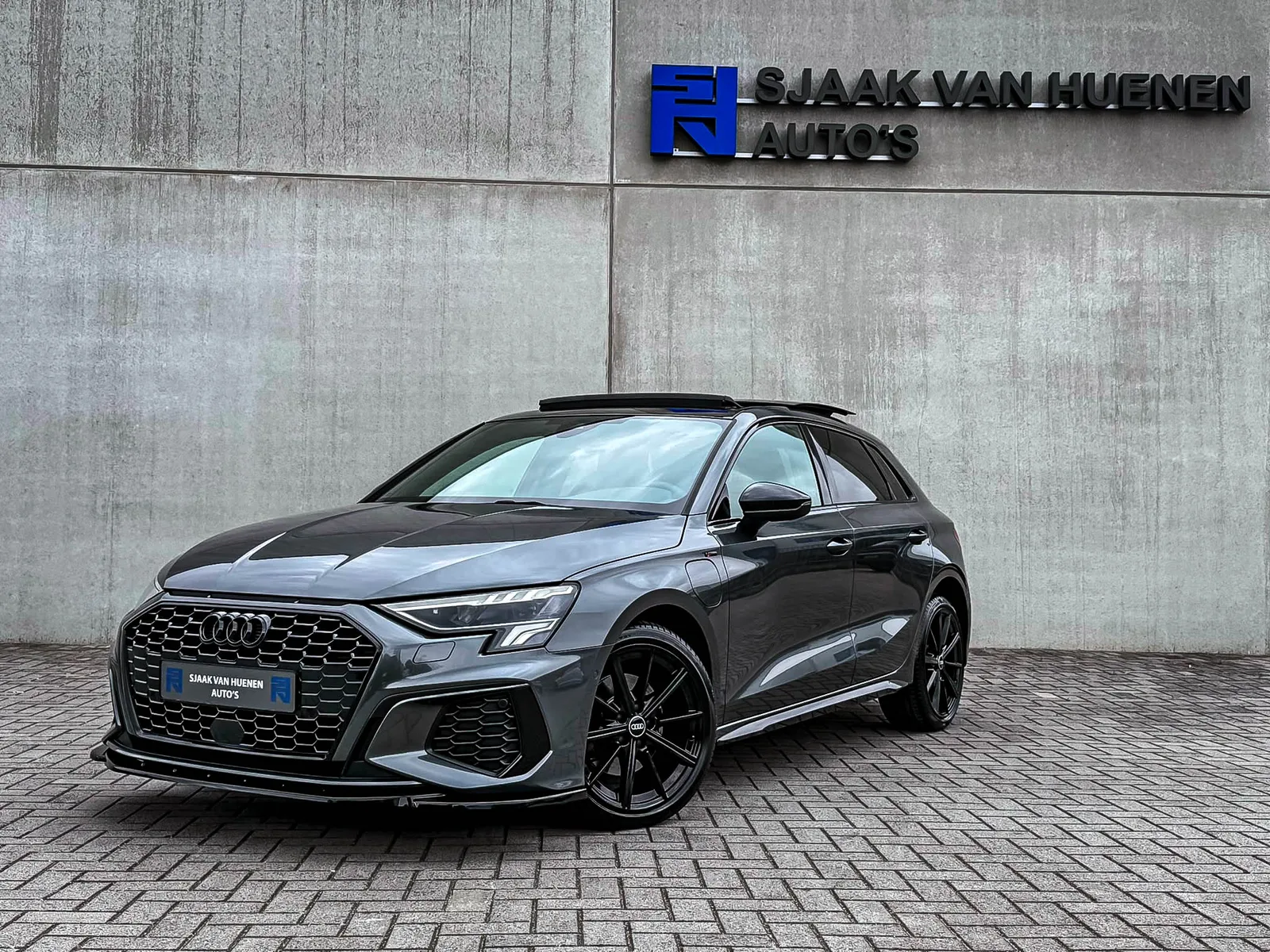 Audi A3 (2023) — foto 1