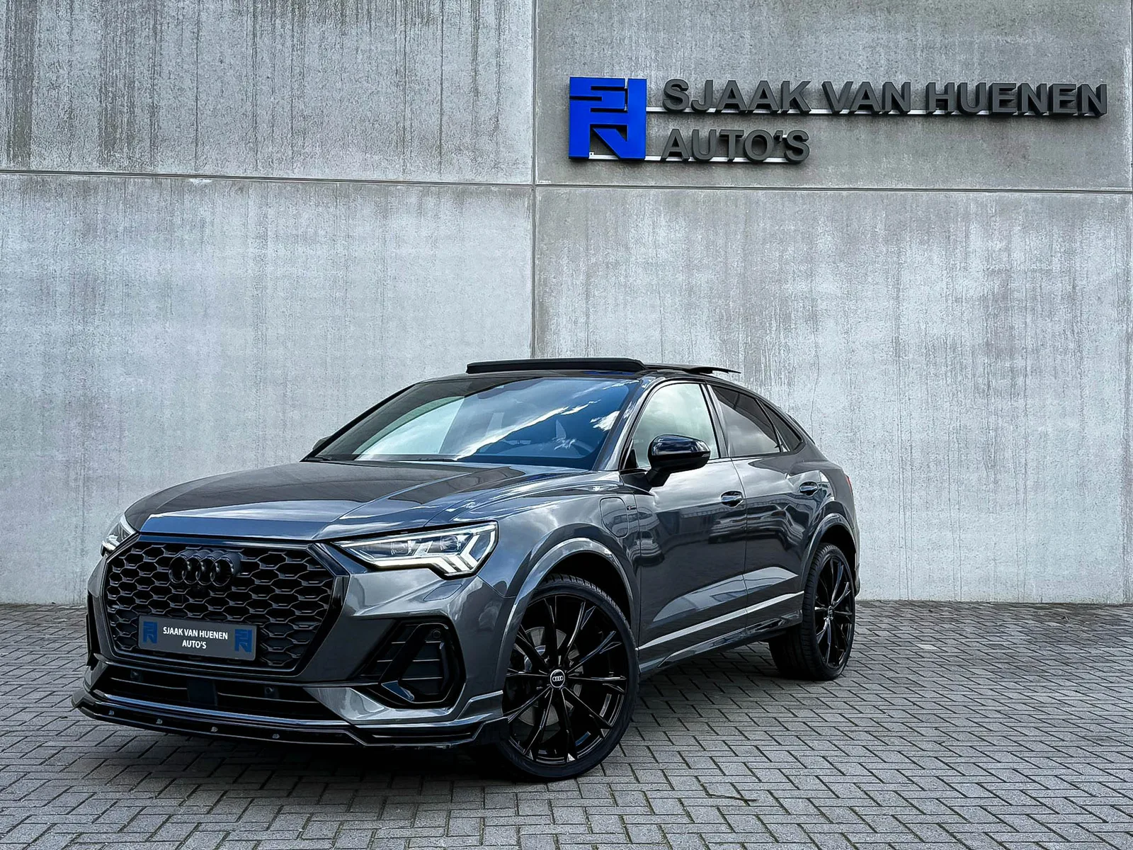 Audi Q3 Sportback (2022) — foto 1