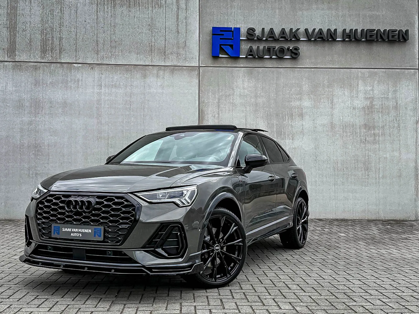 Audi Q3 Sportback (2022) — foto 1