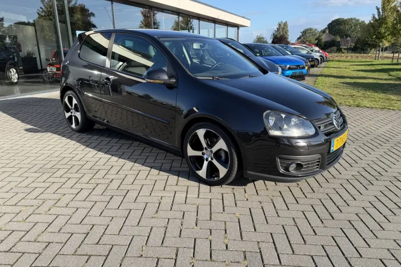 Volkswagen Golf (2008)