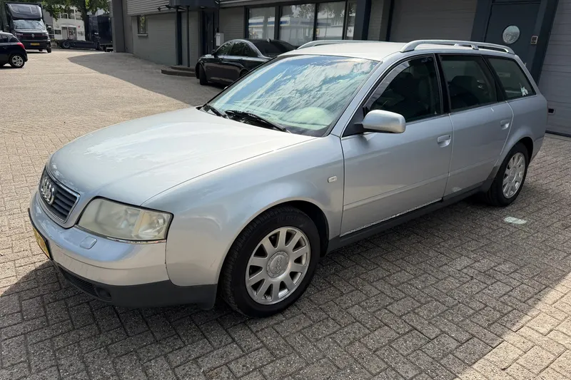 Audi A6 (1999)