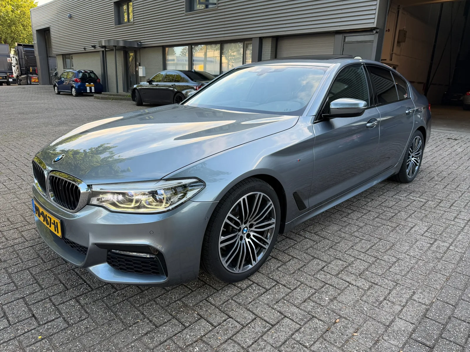 BMW 5-Serie (2017) — foto 1