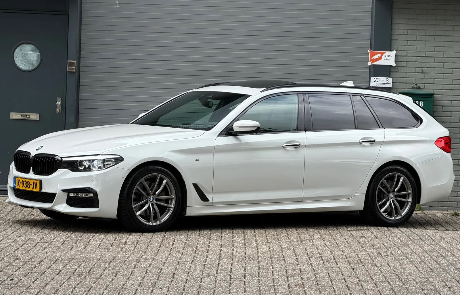 BMW 5-Serie (2017) — foto 1