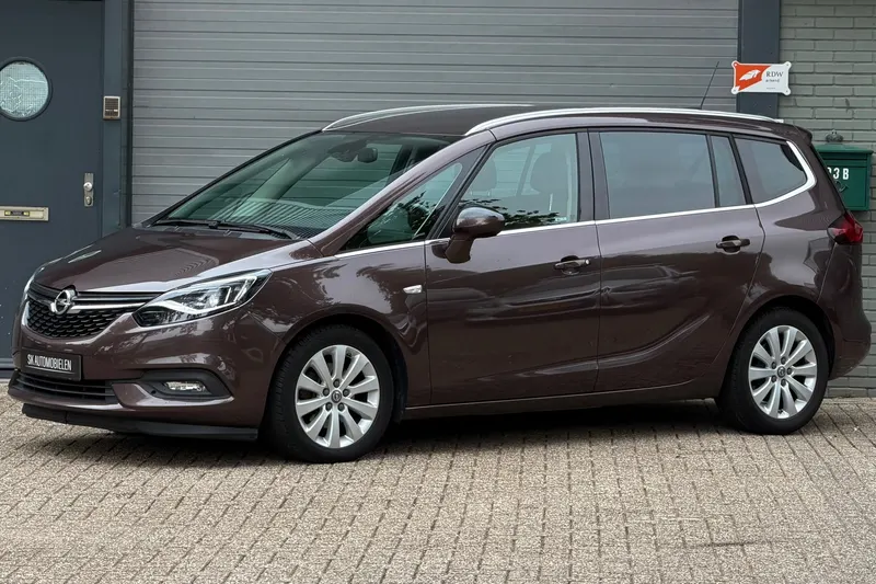 Opel Zafira (2018)