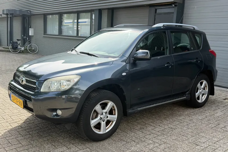 Toyota RAV4 (2006)