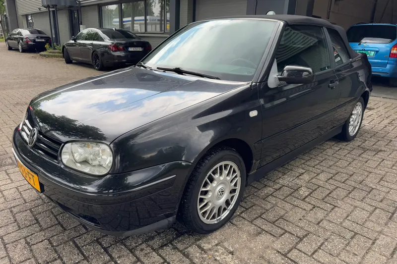 Volkswagen Golf (2000)