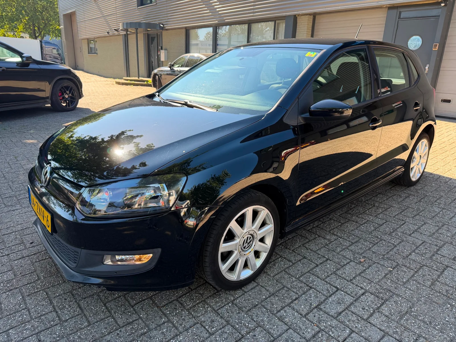 Volkswagen Polo (2012) — foto 1