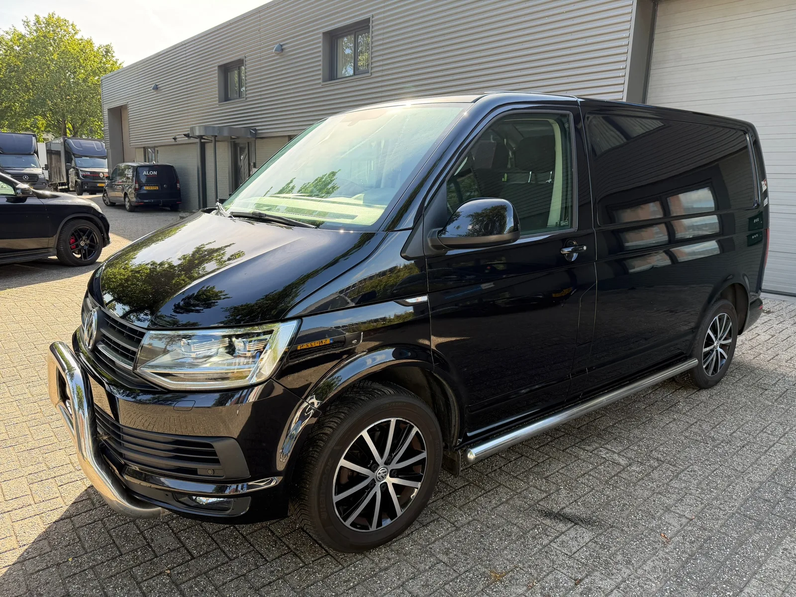 Volkswagen Transporter (2018) — foto 1