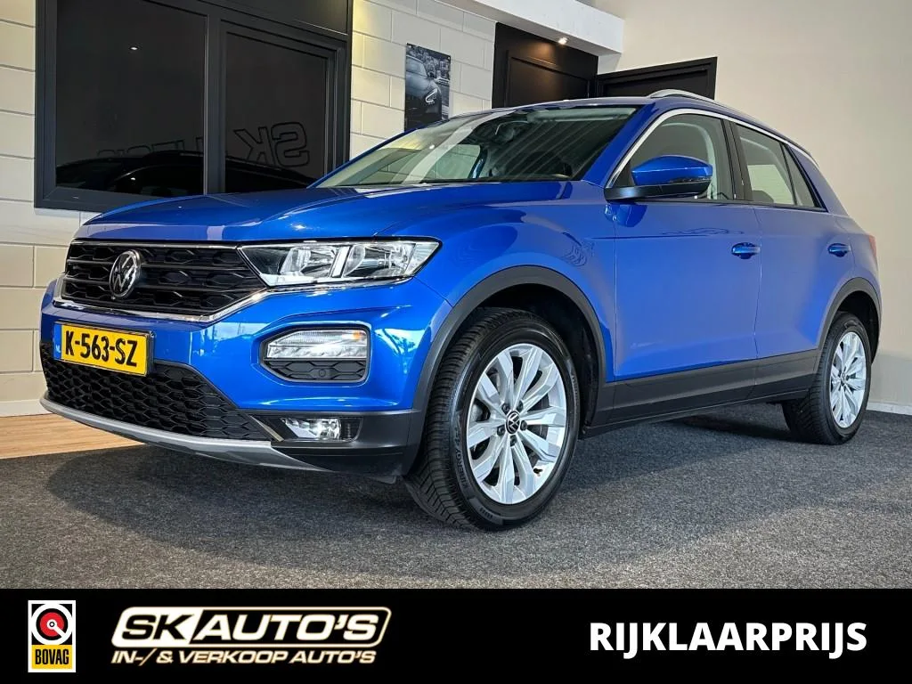 Volkswagen T-Roc (2021) — foto 1