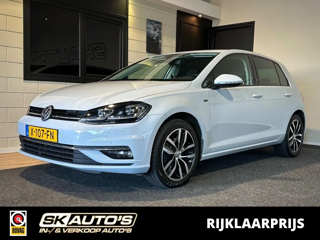 Volkswagen Golf (2019) — foto 1