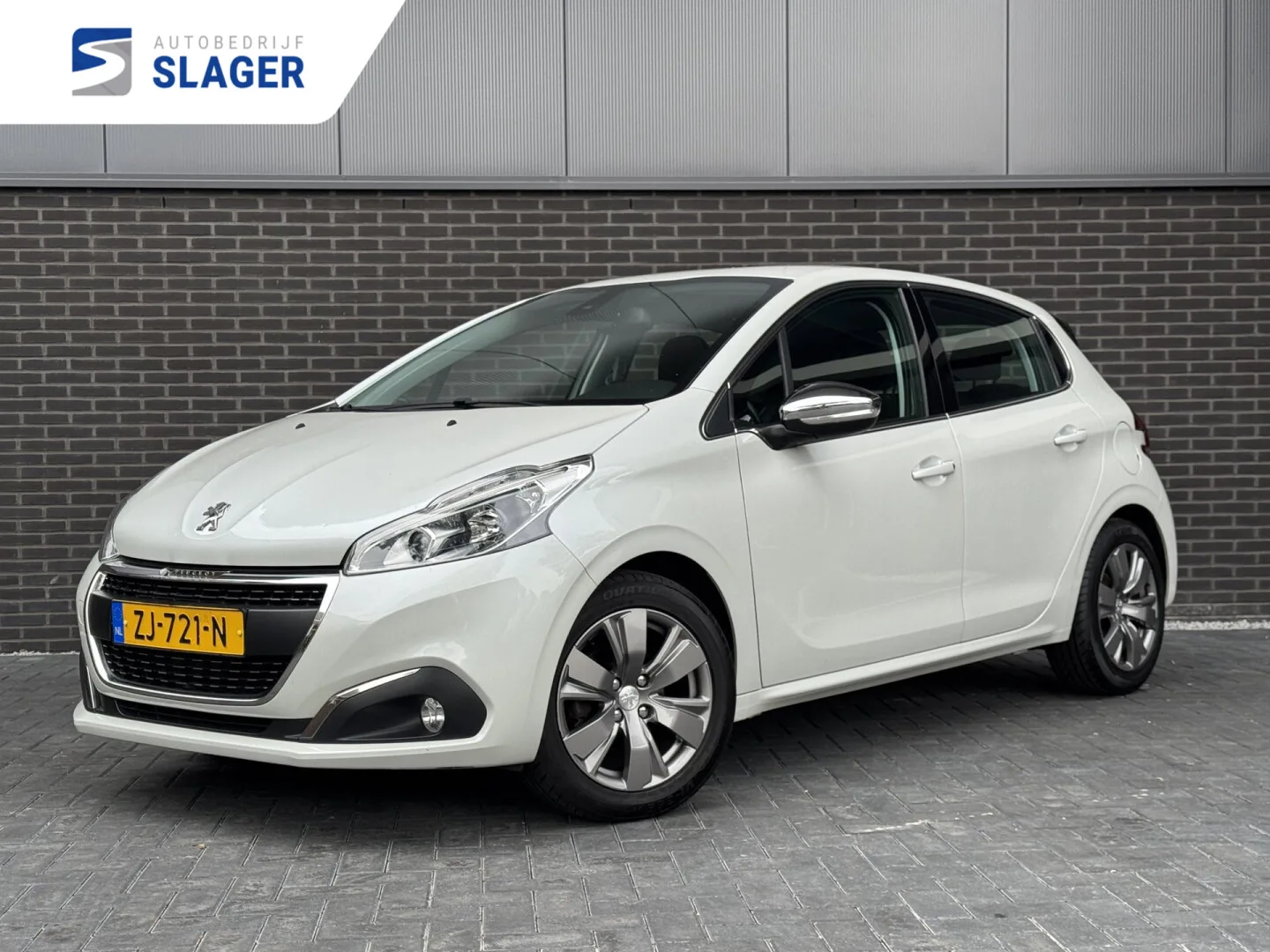 Peugeot 208 (2019) — foto 1