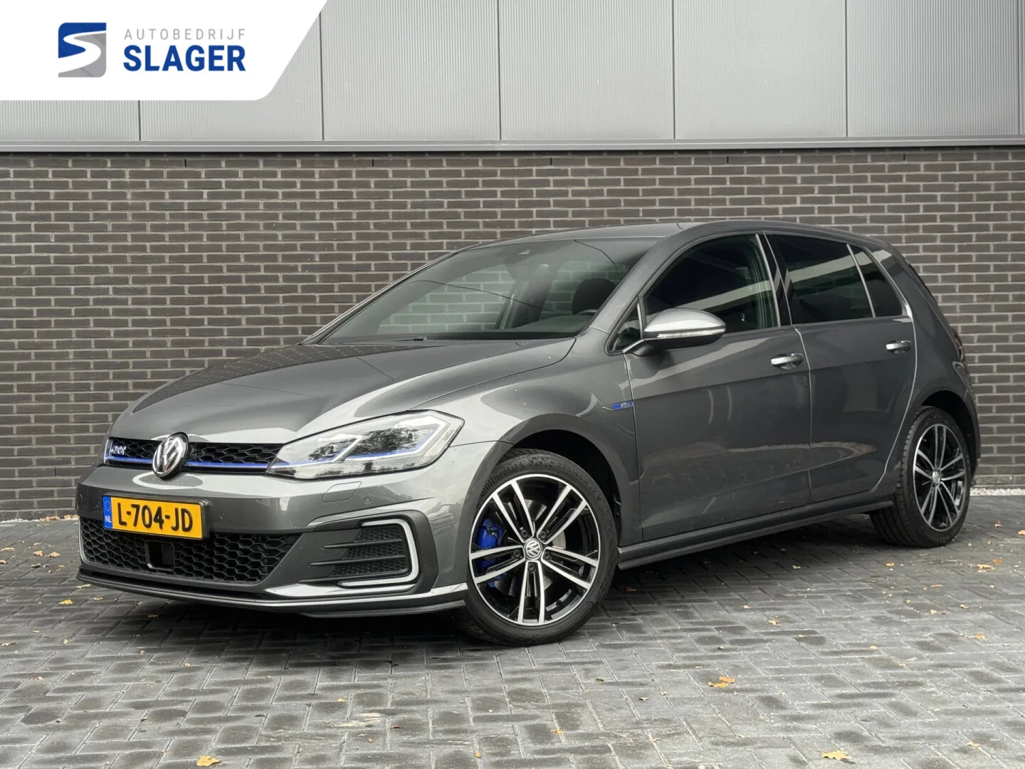 Volkswagen Golf (2018) — foto 1
