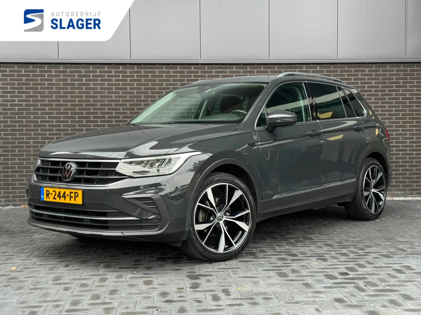 Volkswagen Tiguan (2022) — foto 1