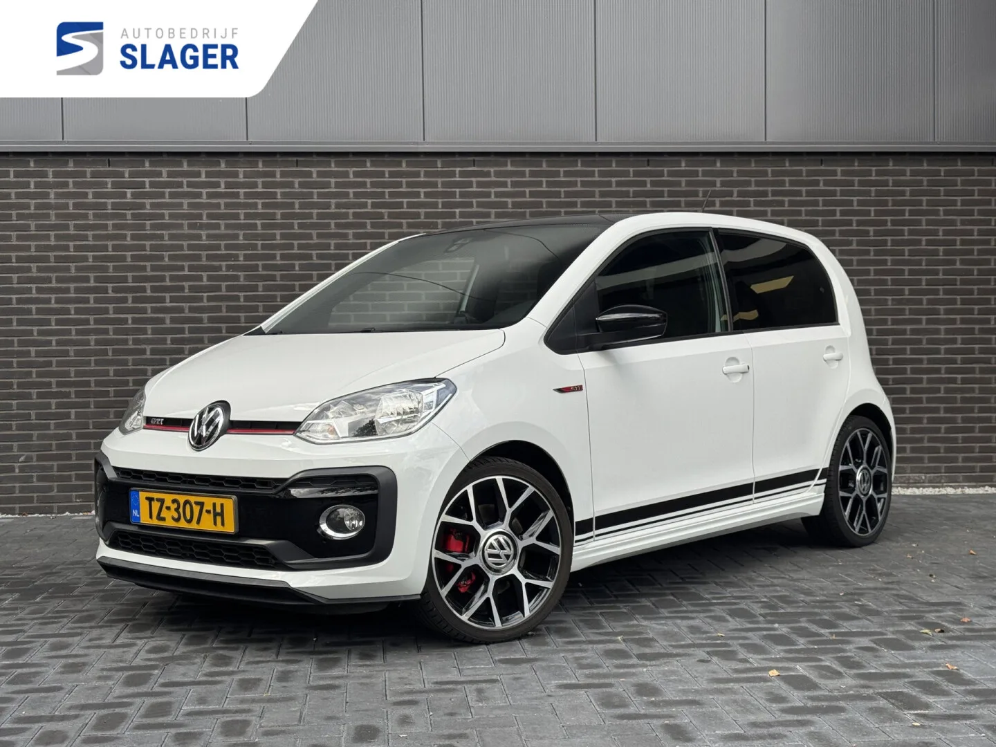 Volkswagen Up! (2018) — foto 1
