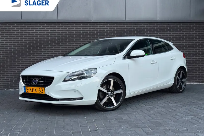 Volvo V40 (2013)