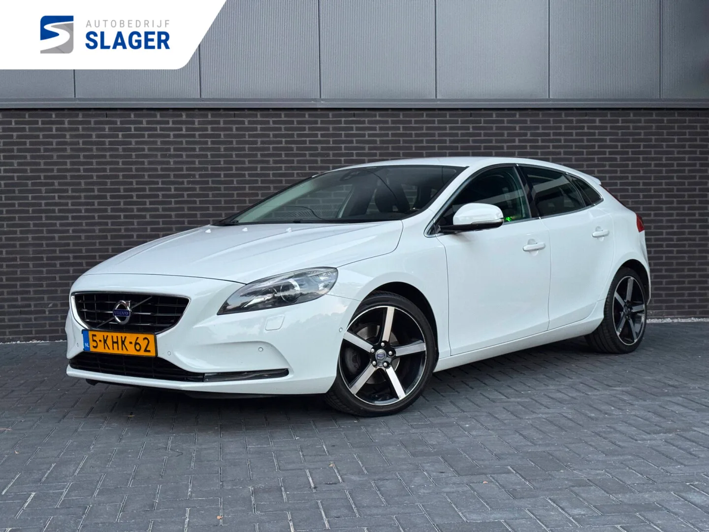 Volvo V40 (2013) — foto 1