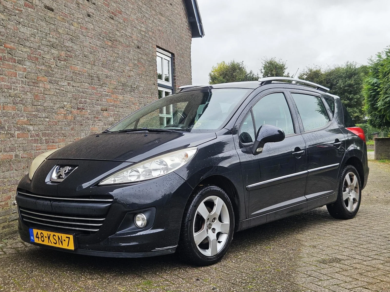 Peugeot 207 (2010) — foto 1