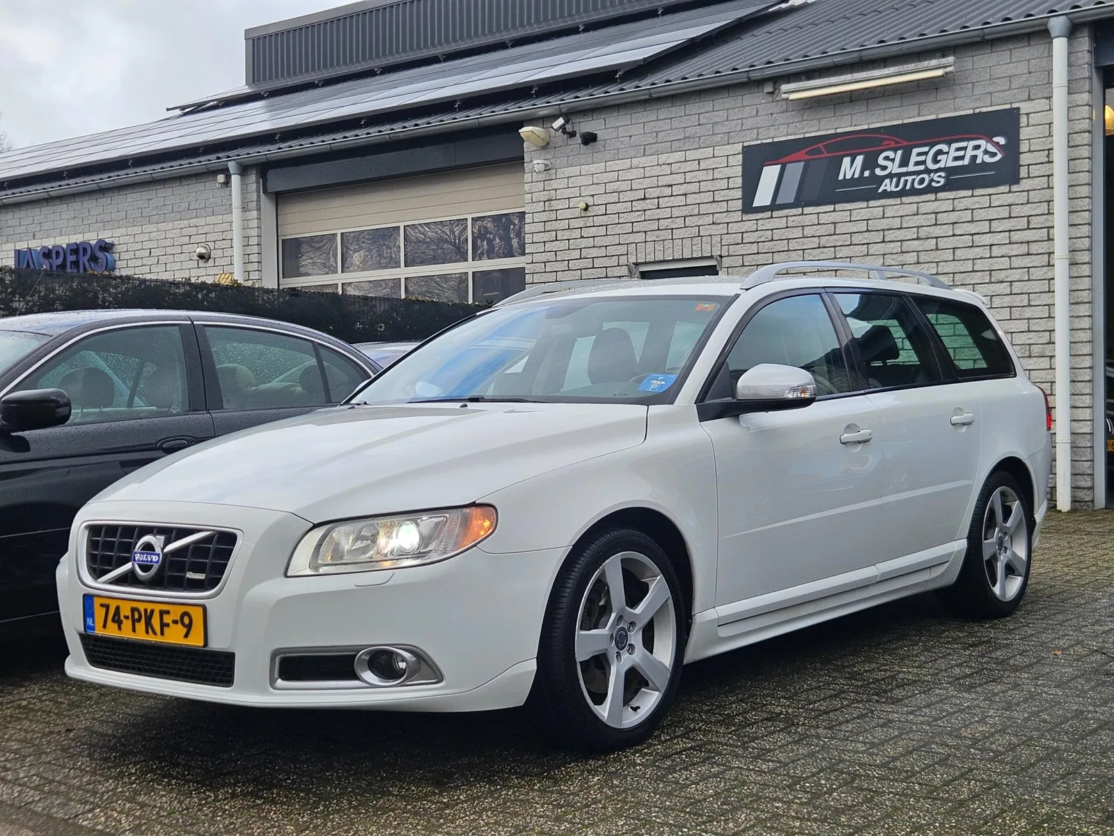 Volvo V70 (2011) — foto 1