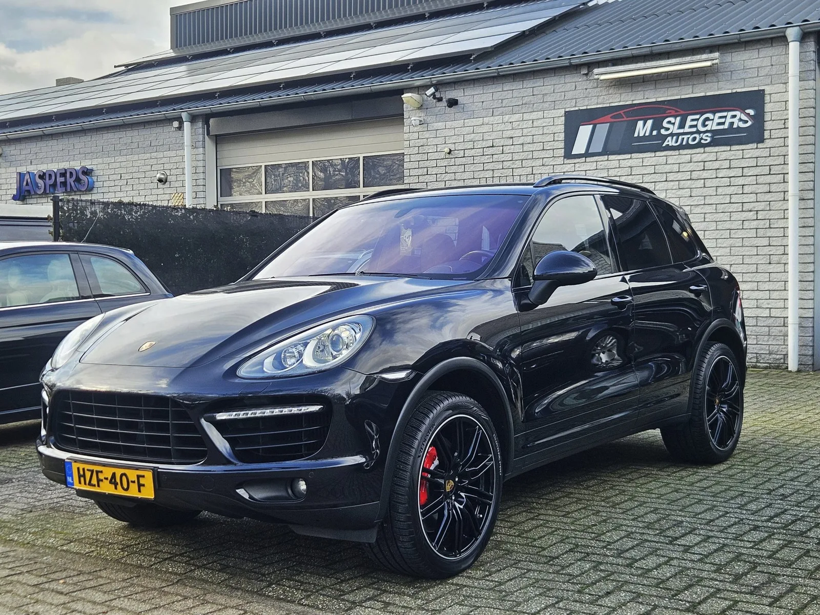 Porsche Cayenne (2010) — foto 1