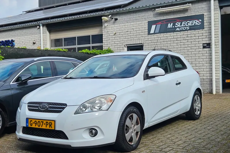 Kia ProCeed (2009)