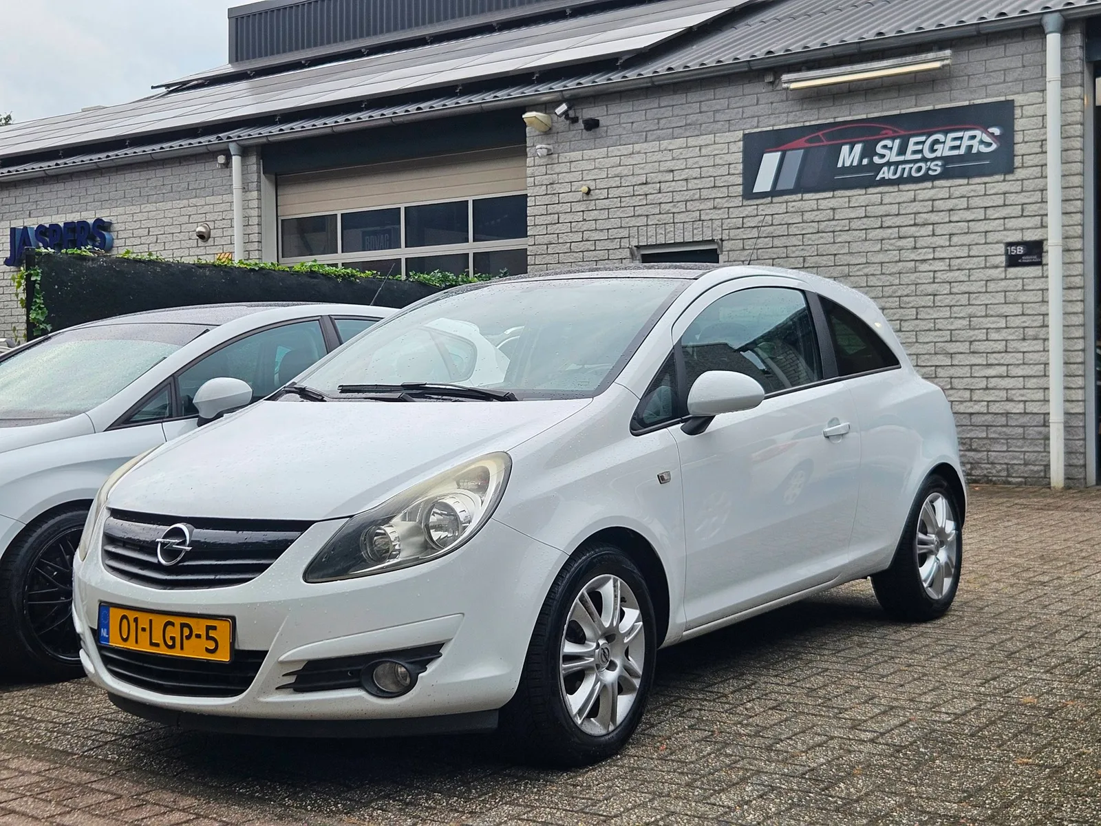 Opel Corsa (2010) — foto 1