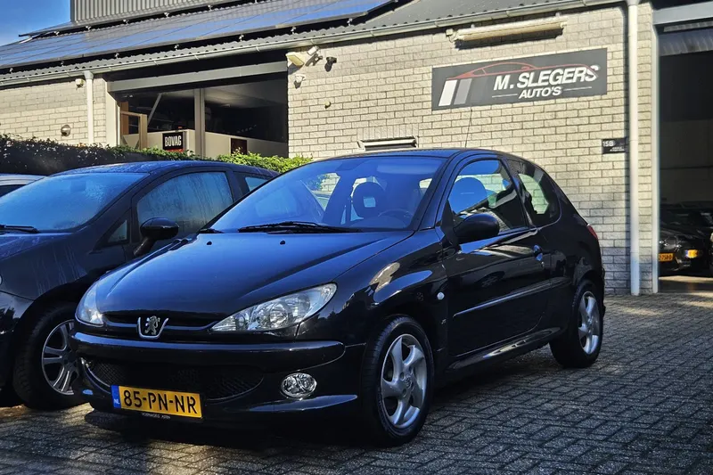 Peugeot 206 (2004)