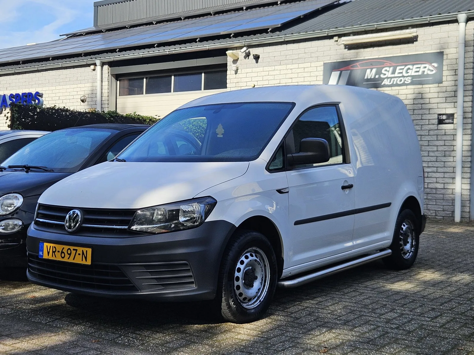 Volkswagen Caddy (2015) — foto 1
