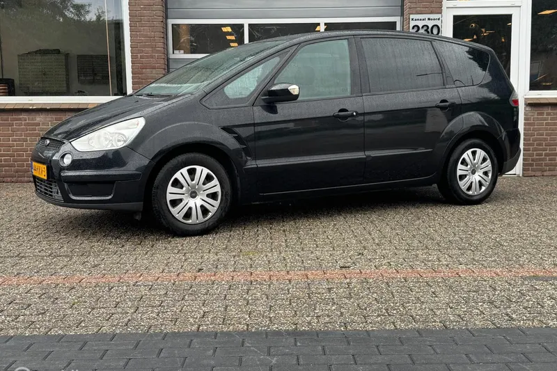 Ford S-Max (2010)