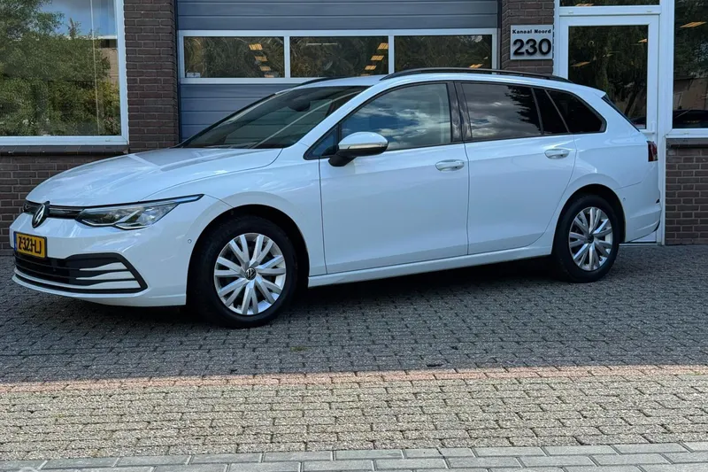 Volkswagen Golf (2021)