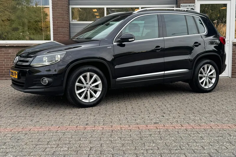 Volkswagen Tiguan (2015)