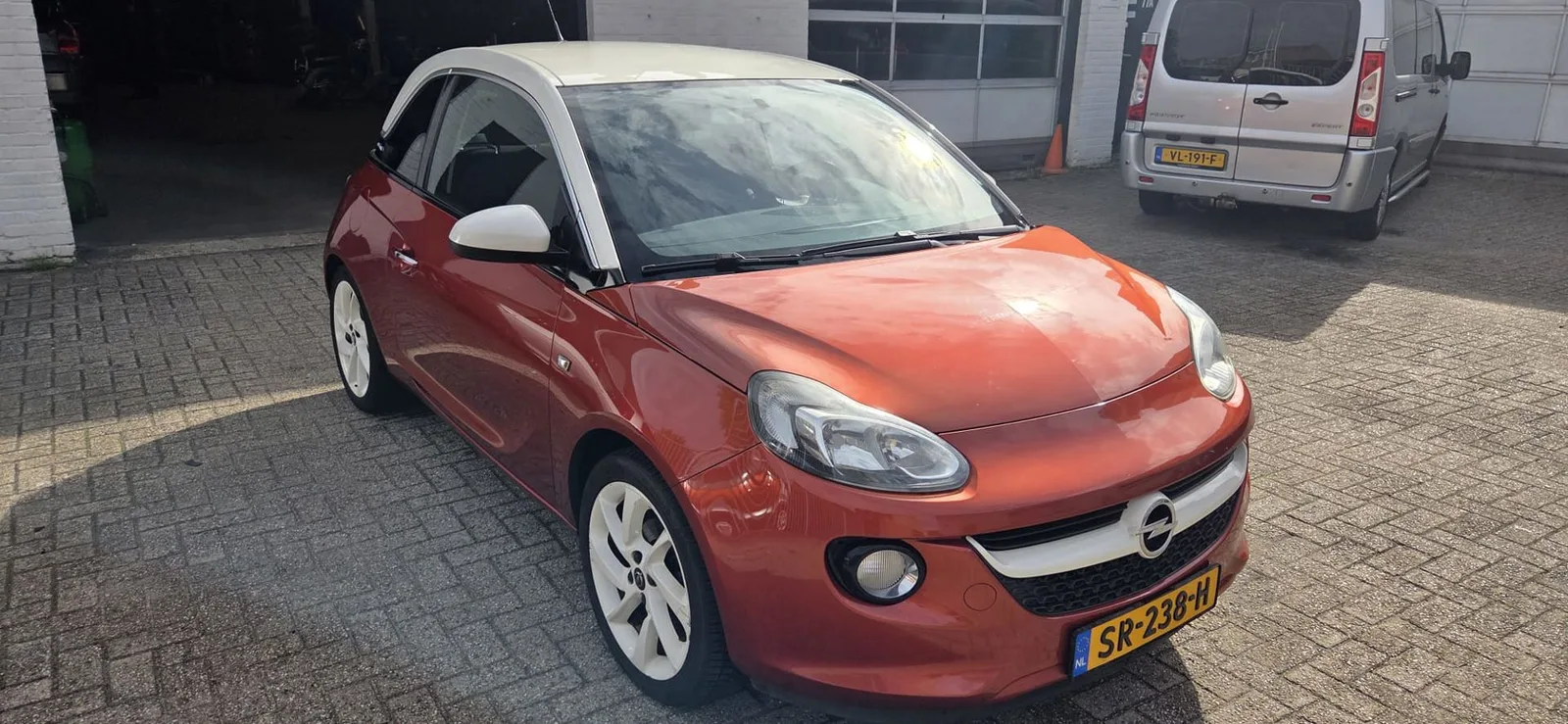 Opel Adam (2013) — foto 1