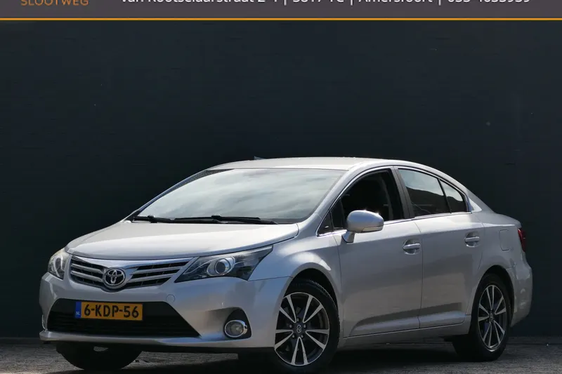 Toyota Avensis (2013)
