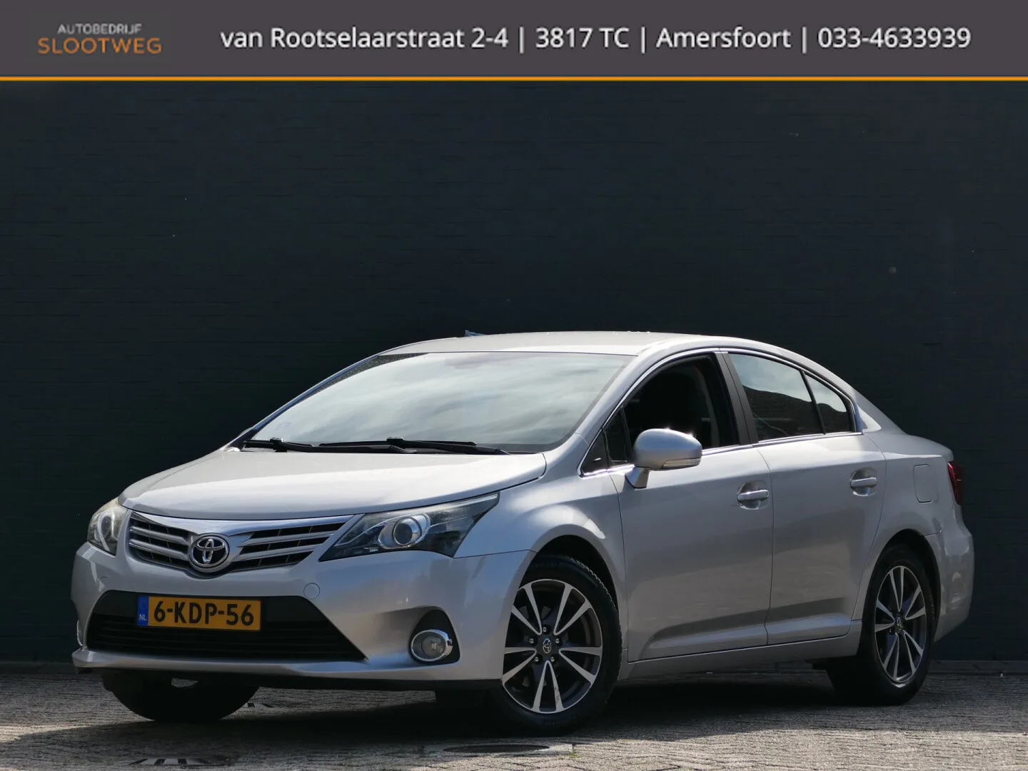 Toyota Avensis (2013) — foto 1